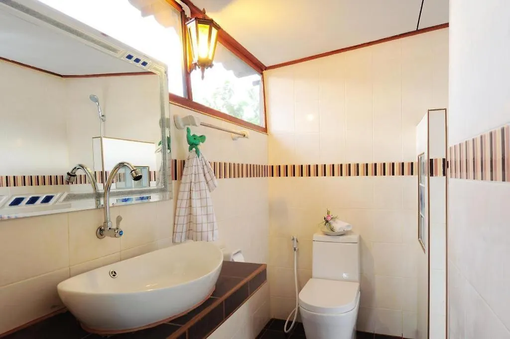 Phuphaya Seaview Resort - Adults Only Phi Phi Don