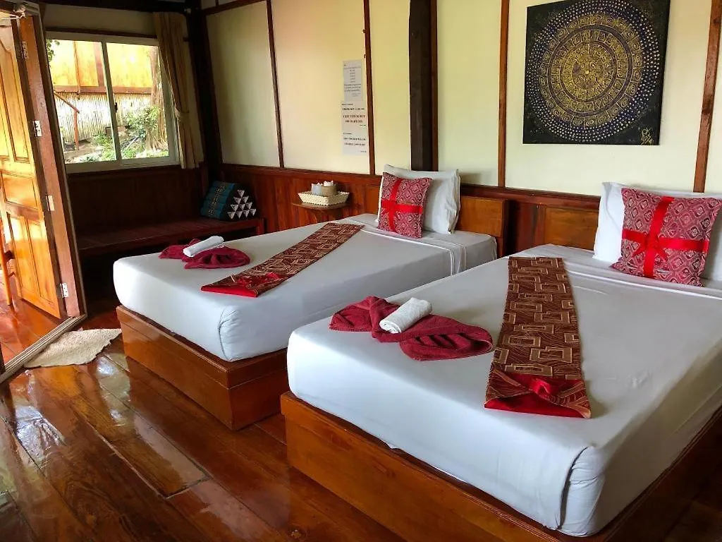 Phuphaya Seaview Resort - Adults Only Phi Phi Don